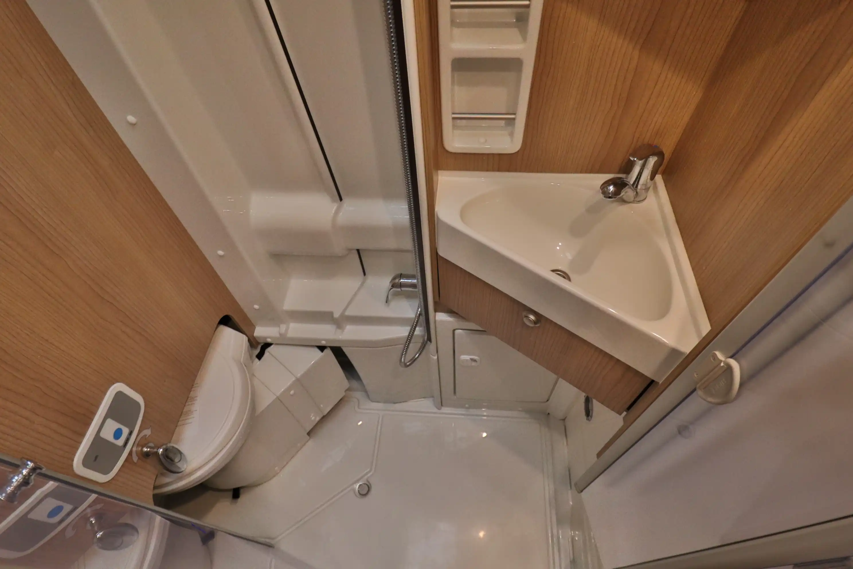 CARTHAGO Malibu Van 600 DB